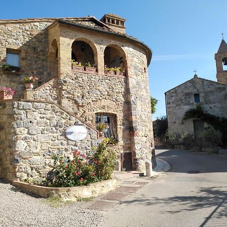 La Vecchia Corte Сан-Джиминьяно Экстерьер фото
