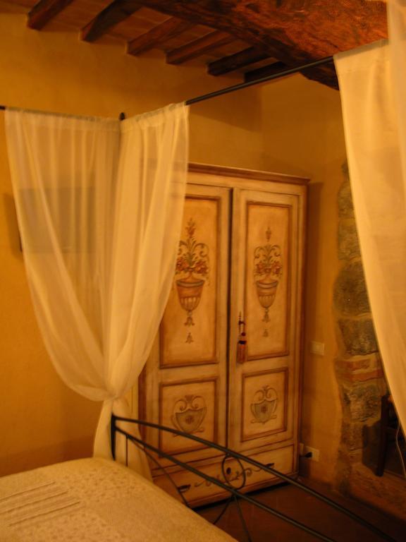 La Vecchia Corte Сан-Джиминьяно Экстерьер фото