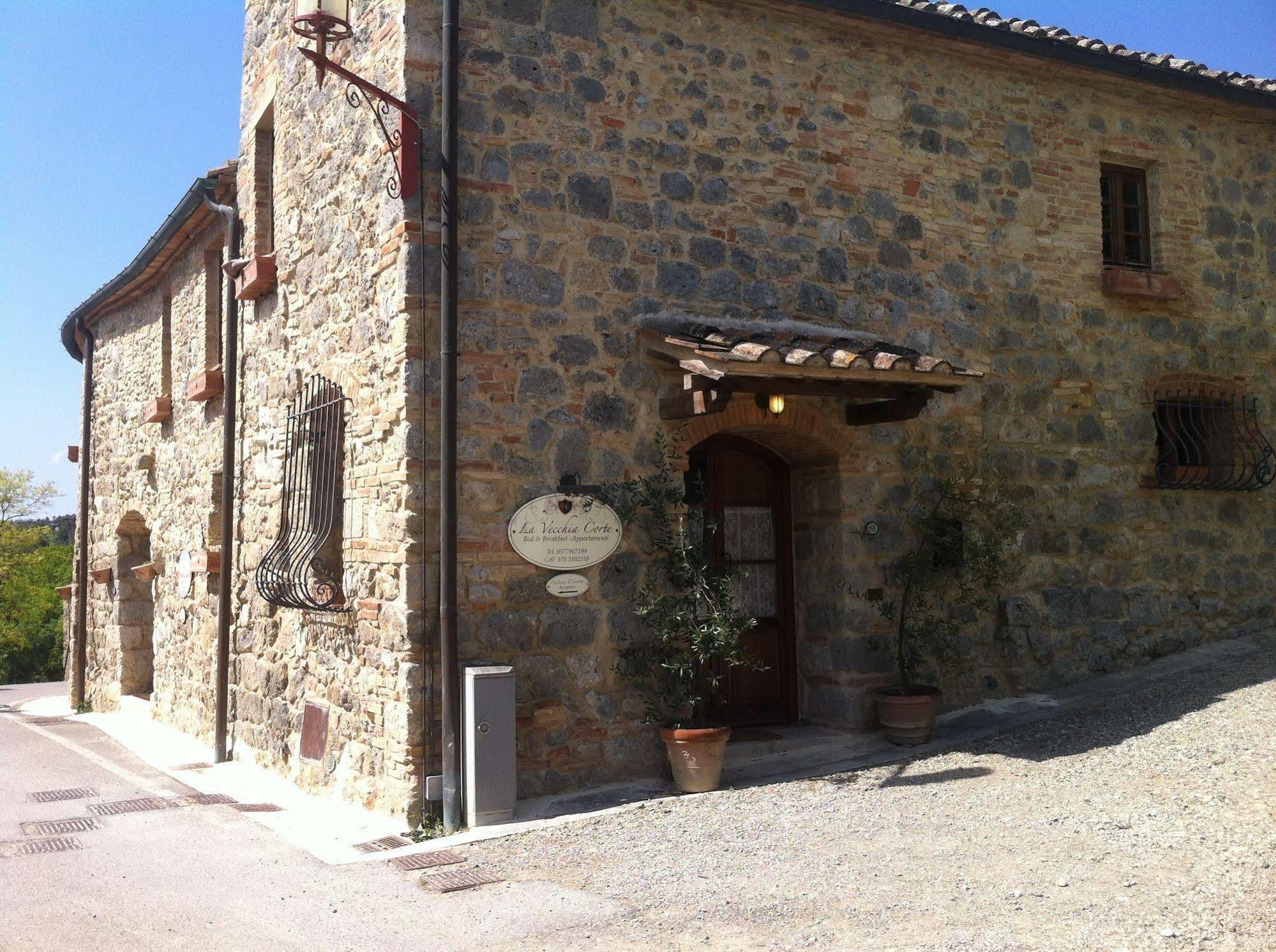 La Vecchia Corte Сан-Джиминьяно Экстерьер фото